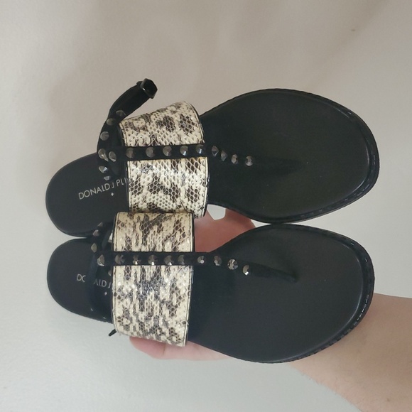 Donald J Pliner Lacy SP Animal Printed Sandals Size 8 Ankle Strap Stud Details - Picture 7 of 12